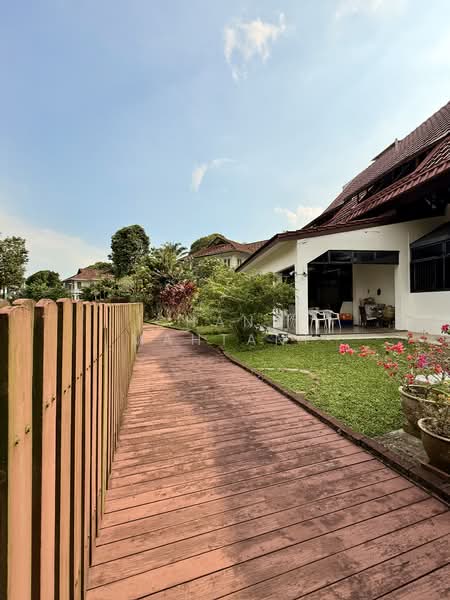6D Cluny Park, Cluny Park, 4 Bedrooms, 2,999 sqft, Detached House For Sale, by Chand Mahtani, 500152590 - Exterior - PropertyGuru.com.sg