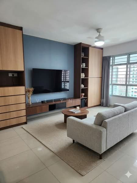 488D Choa Chu Kang Avenue 5, 488D Choa Chu Kang Avenue 5, 3 Bedrooms, 1,216 sqft, HDB Flat For Sale, by Evelyn Yew, 500152592 - Living Room - PropertyGuru.com.sg