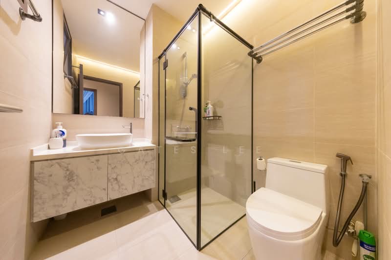 The Brooks I & The Brooks II, 60 Springside Walk, 2 Bedrooms, 818 sqft, Apartment For Sale, by Gates Lee, 500152594 - Bathroom - PropertyGuru.com.sg