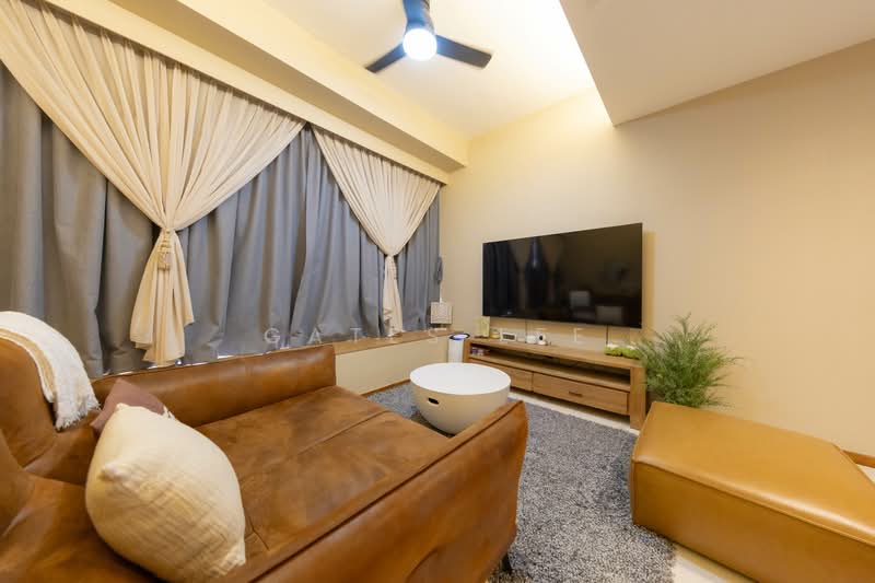 The Brooks I & The Brooks II, 60 Springside Walk, 2 Bedrooms, 818 sqft, Apartment For Sale, by Gates Lee, 500152594 - Living Room - PropertyGuru.com.sg