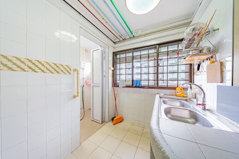 627 Ang Mo Kio Avenue 9, 627 Ang Mo Kio Avenue 9, 4 Bedrooms, 1,206 sqft, HDB Flat For Sale, by James Wong, 500152595 - Kitchen - PropertyGuru.com.sg
