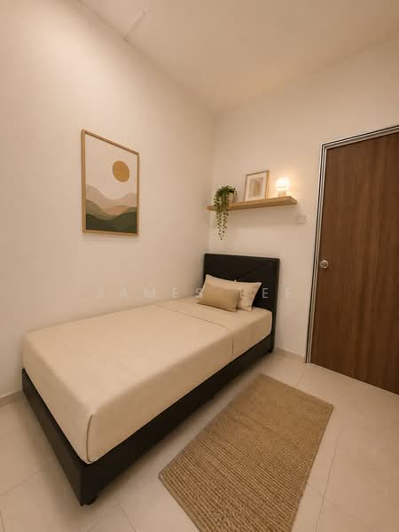 Fernwood Towers, 26 Fernwood Terrace, Room Rental, 120 sqft, Condominium For Rent, by James Lee, 500152601 - Room 1 - PropertyGuru.com.sg