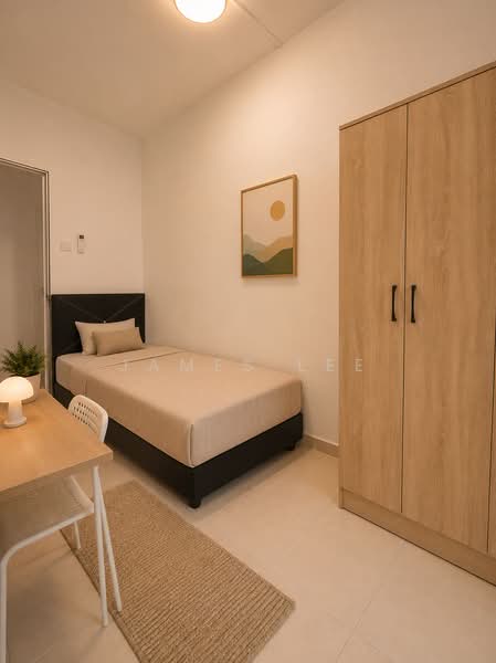 Fernwood Towers, 26 Fernwood Terrace, Room Rental, 120 sqft, Condominium For Rent, by James Lee, 500152601 - Room 2 - PropertyGuru.com.sg