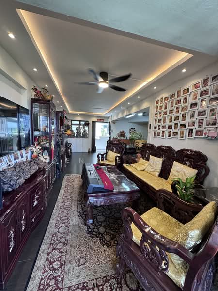 688 Jurong West Central 1, 688 Jurong West Central 1, 3 Bedrooms, 1,270 sqft, HDB Flat For Sale, by Denise Ho, 500152613 - Living Room - PropertyGuru.com.sg