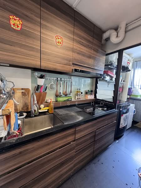688 Jurong West Central 1, 688 Jurong West Central 1, 3 Bedrooms, 1,270 sqft, HDB Flat For Sale, by Denise Ho, 500152613 - Kitchen - PropertyGuru.com.sg