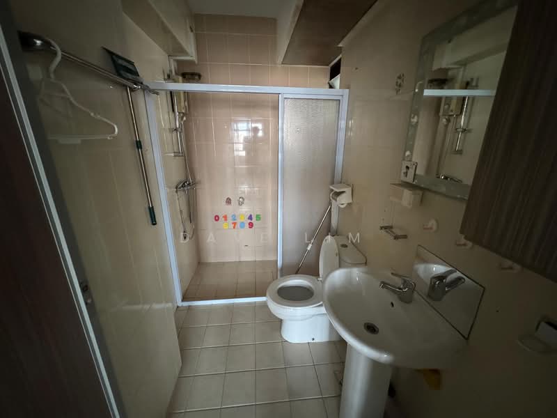 219D Bedok Central, 219D Bedok Central, 3 Bedrooms, 1,012 sqft, HDB Flat For Rent, by Dave Lim, 500152618 - Bathroom - PropertyGuru.com.sg