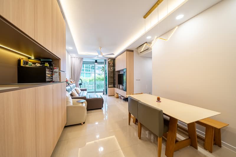 Canberra Residences, 511 Canberra Drive, 3 Bedrooms, 1,140 sqft, Condominium For Sale, by Wirdayu Binte Safie, 500152623 - Living Room - PropertyGuru.com.sg