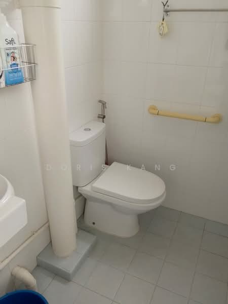 223 Yishun Street 21, 223 Yishun Street 21, Room Rental, 120 sqft, HDB Flat For Rent, by Doris Kang, 500152626 - Bathroom - PropertyGuru.com.sg