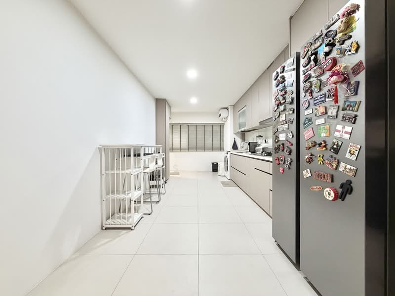 50 Telok Blangah Drive, 50 Telok Blangah Drive, 3 Bedrooms, 1,055 sqft, HDB Flat For Sale, by Amos Yong, 500152628 - Kitchen - PropertyGuru.com.sg