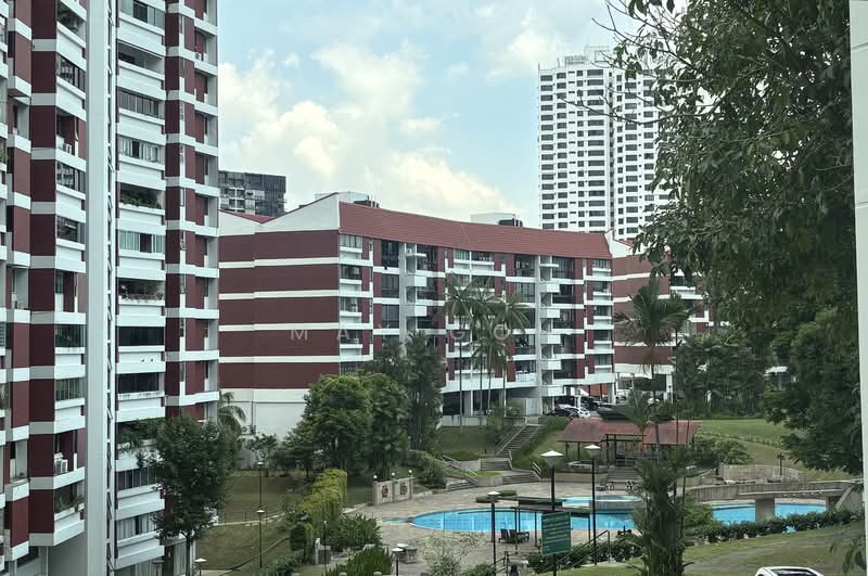 Faber Garden Condominium, 8 Angklong Lane, 3 Bedrooms, 1,873 sqft, Condominium For Sale, by May Goh, 500152632 - Pool view - PropertyGuru.com.sg