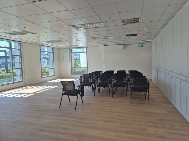 Bugis Juction Towers Office - 1280SF - Fitted & Move-In - Garden & Open View - Immediate, Victoria Street, 1,280 sqft, Office For Rent, by Adeline Goh, 500152637 - Interior - CommercialGuru.com.sg