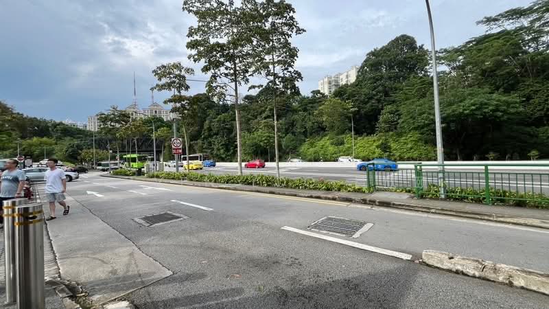 Rare Semi D below 1m near Mrt, , 4 Bedrooms, 2,762 sqft, Semi-Detached House For Sale, by Laven Loo 吕欣颐, 500152651 - PropertyGuru.com.sg
