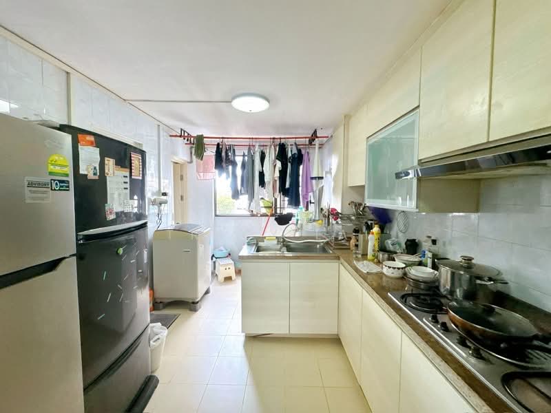42 Bedok South Road, 42 Bedok South Road, 3 Bedrooms, 904 sqft, HDB Flat For Sale, by Tracy Lai, 500152656 - PropertyGuru.com.sg