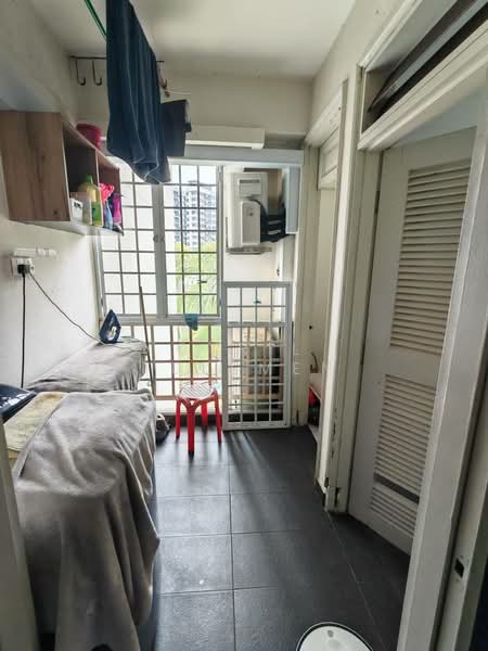 Elias Green, , 3 Bedrooms, 1,550 sqft, Condominium For Rent, by Cyril Tuzemen, 500152686 - Balcony - PropertyGuru.com.sg