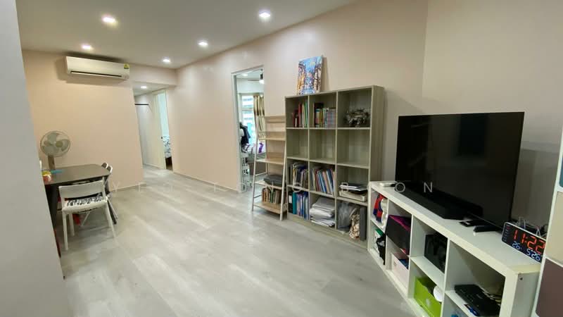 Oleander Towers, 913 Lorong 1 Toa Payoh, 3 Bedrooms, 1,151 sqft, Apartment For Sale, by Yeo Tong Boon, 500152690 - Living Room - PropertyGuru.com.sg