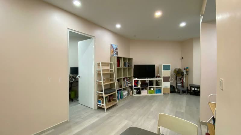 Oleander Towers, 913 Lorong 1 Toa Payoh, 3 Bedrooms, 1,151 sqft, Apartment For Sale, by Yeo Tong Boon, 500152690 - Living Room - PropertyGuru.com.sg