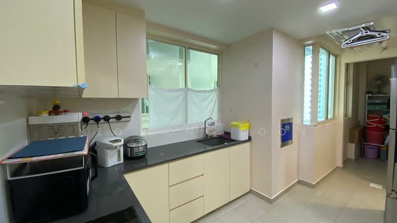 Oleander Towers, 913 Lorong 1 Toa Payoh, 3 Bedrooms, 1,151 sqft, Apartment For Sale, by Yeo Tong Boon, 500152690 - Kitchen - PropertyGuru.com.sg