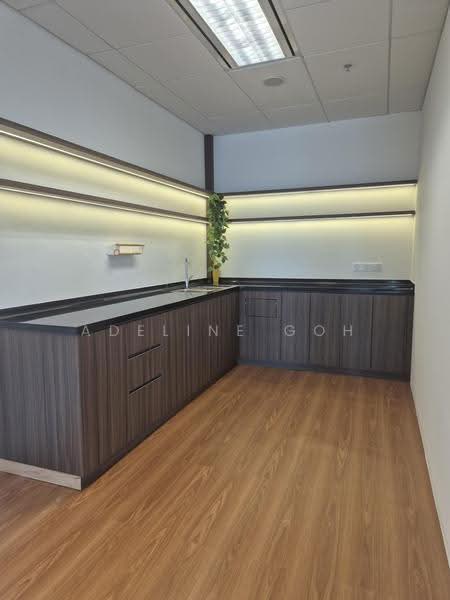 Bugis Junction Tower Office - 2895SF - Lobby Frontage - Can Be Fitted Or Bare - Immediate, Victoria Street, Beach Road / Bugis / Rochor, 2,895 sqft, Office For Rent, by Adeline Goh, 500152716 - Kitchen - CommercialGuru.com.sg