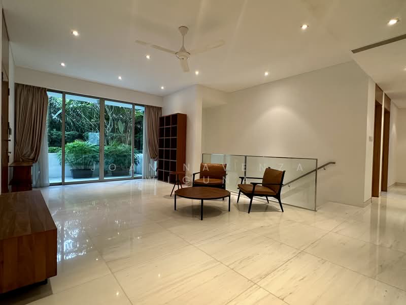 Beaufort on Nassim, 12 Nassim Road, 4 Bedrooms, 3,079 sqft, Condominium For Sale, by Joan Navenza Wiguna, 500152719 - Living Room - PropertyGuru.com.sg