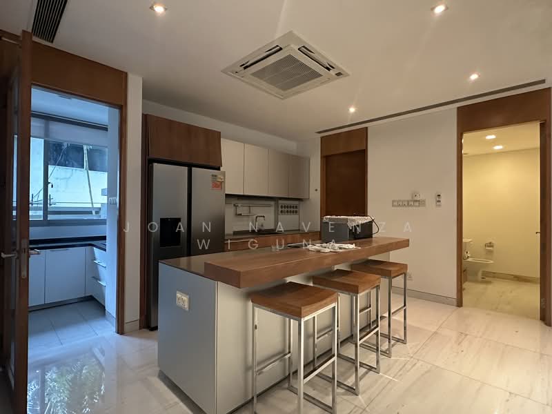 Beaufort on Nassim, 12 Nassim Road, 4 Bedrooms, 3,079 sqft, Condominium For Sale, by Joan Navenza Wiguna, 500152719 - Kitchen - PropertyGuru.com.sg