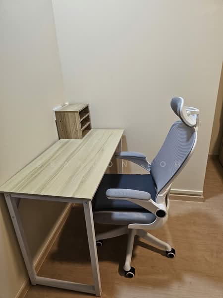 569 Choa Chu Kang Street 52, 569 Choa Chu Kang Street 52, Room Rental, 120 sqft, HDB Flat For Rent, by Brandon Loh, 500152724 - Study - PropertyGuru.com.sg