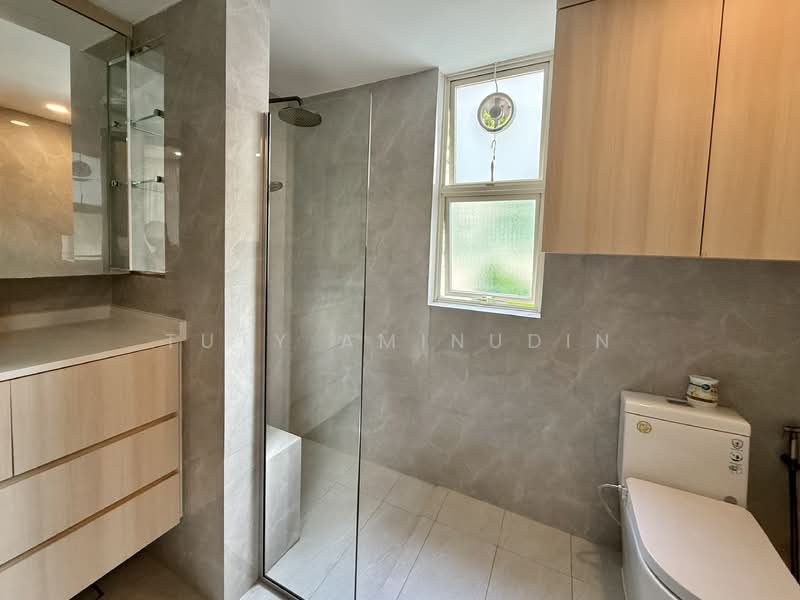 Rio Vista, 26 Upper Serangoon View, 3 Bedrooms, 1,600 sqft, Condominium For Rent, by Tuty Aminudin, 500152729 - Bathroom - PropertyGuru.com.sg