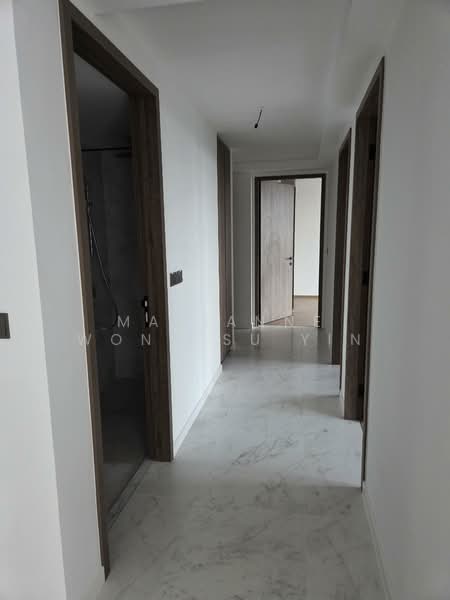 Sceneca Residence, Tanah Merah Kechil Link, 4 Bedrooms, 1,518 sqft, Condominium For Rent, by Marianne Wong Su Yin, 500152733 - Corridor - PropertyGuru.com.sg