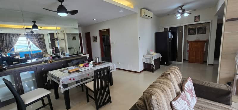 The Clearwater, 12 Bedok Reservoir View, 3 Bedrooms, 1,388 sqft, Condominium For Sale, by Leon Hon, 500152737 - Living Room - PropertyGuru.com.sg