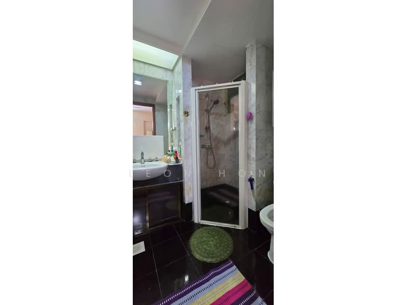 The Clearwater, 12 Bedok Reservoir View, 3 Bedrooms, 1,388 sqft, Condominium For Sale, by Leon Hon, 500152737 - Bathroom - PropertyGuru.com.sg