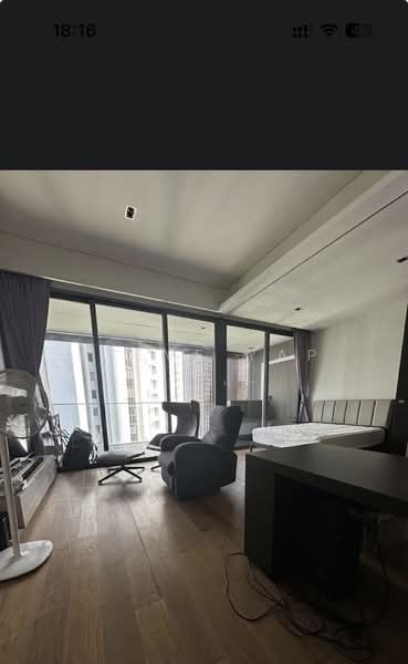 OUE Twin Peaks, 33 Leonie Hill Road, 1 Bedroom, 549 sqft, Condominium For Rent, by Steve Yap, 500152747 - Living Room - PropertyGuru.com.sg