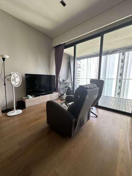 OUE Twin Peaks, 33 Leonie Hill Road, 1 Bedroom, 549 sqft, Condominium For Rent, by Steve Yap, 500152747 - Living Room - PropertyGuru.com.sg