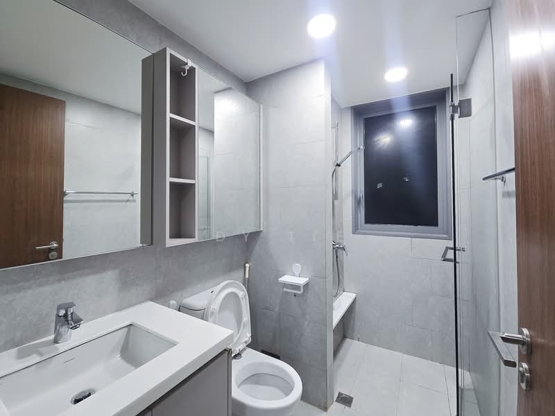 The Visionaire, 174 Canberra Drive, 4 Bedrooms, 980 sqft, Executive Condominium For Sale, by Idy Tee, 500152748 - Bathroom - PropertyGuru.com.sg