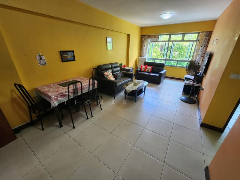 208A Compassvale Lane, 208A Compassvale Lane, 3 Bedrooms, 990 sqft, HDB Flat For Sale, by Thomas Tan, 500152767 - Living Room - PropertyGuru.com.sg