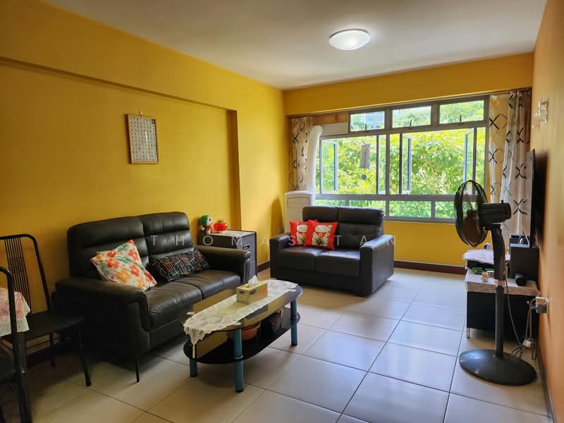 208A Compassvale Lane, 208A Compassvale Lane, 3 Bedrooms, 990 sqft, HDB Flat For Sale, by Thomas Tan, 500152767 - Living Room - PropertyGuru.com.sg