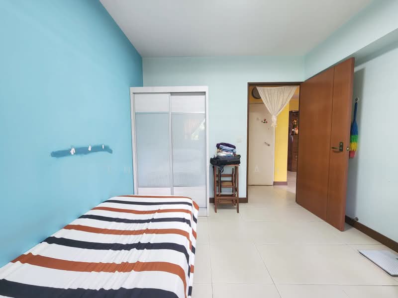208A Compassvale Lane, 208A Compassvale Lane, 3 Bedrooms, 990 sqft, HDB Flat For Sale, by Thomas Tan, 500152767 - Bedroom - PropertyGuru.com.sg