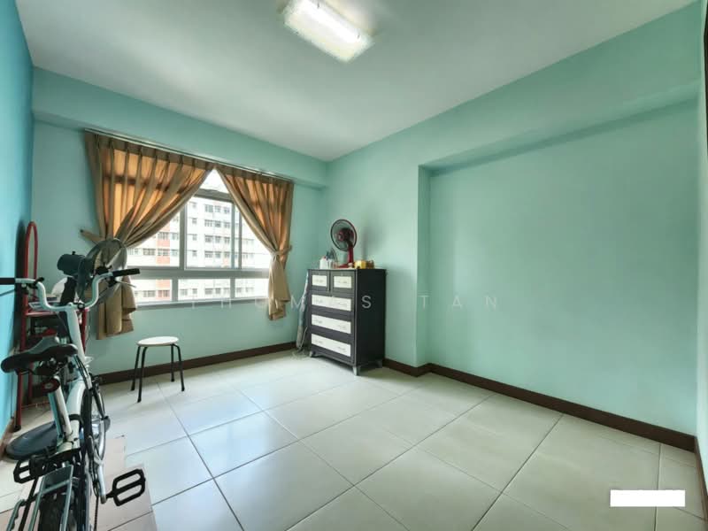 208A Compassvale Lane, 208A Compassvale Lane, 3 Bedrooms, 990 sqft, HDB Flat For Sale, by Thomas Tan, 500152767 - Bedroom - PropertyGuru.com.sg