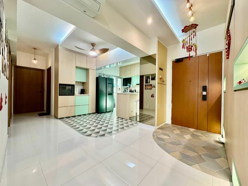 439B Bukit Batok West Avenue 8, 439B Bukit Batok West Avenue 8, 3 Bedrooms, 1,001 sqft, HDB Flat For Sale, by Kavin Kuah, 500152770 - Entrance - PropertyGuru.com.sg