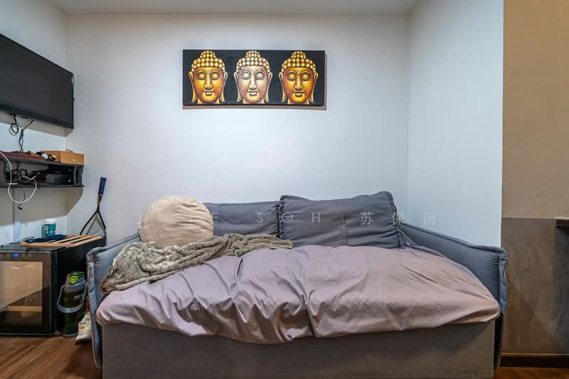 Simsville, 2 Geylang East Avenue 2, Room Rental, 85 sqft, Condominium For Rent, by Julie Soh 苏保历, 500152778 - Living Room - PropertyGuru.com.sg