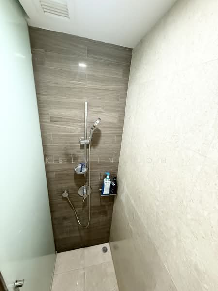 The Lanai, 140 Hillview Avenue, 4 Bedrooms, 1,302 sqft, Condominium For Sale, by Kelvin Poh, 500152780 - Bathroom - PropertyGuru.com.sg