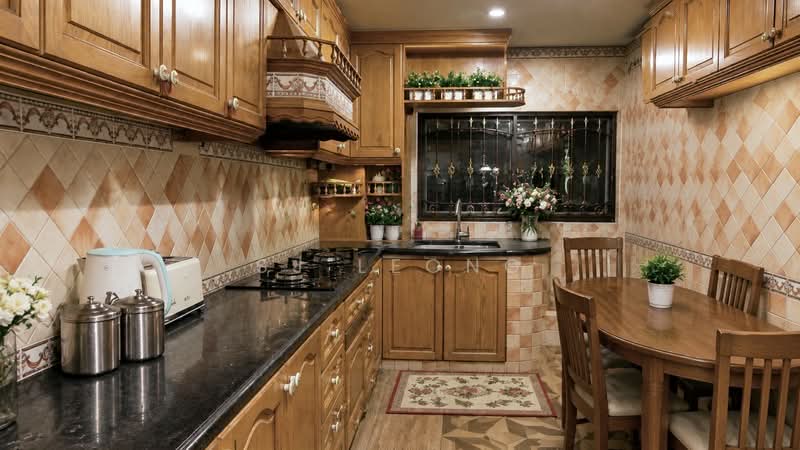 828 Tampines Street 81, 828 Tampines Street 81, 2 Bedrooms, 721 sqft, HDB Flat For Sale, by SJ Leong, 500152793 - Kitchen - PropertyGuru.com.sg