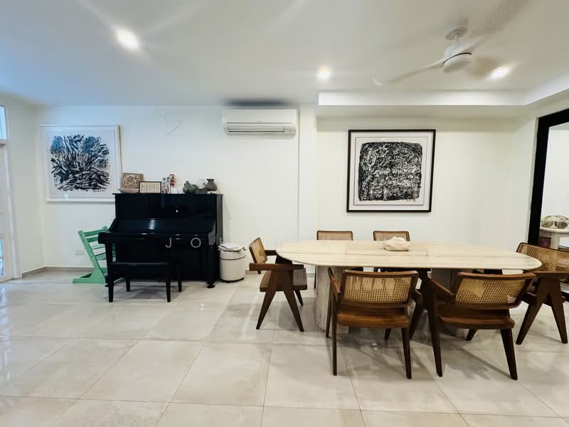 Exclusive ⭐️2 Sty Katong Joo Chiat Terrace⭐️Renovated Colonial Style ⭐️Move in condition, Everitt Road Langsat Road Lorong Changi Mangis Road Joo Chiat Terrace, 4 Bedrooms, 3,000 sqft, Terraced House For Sale, by Johan Koh, 500152797 - Dining Room - PropertyGuru.com.sg