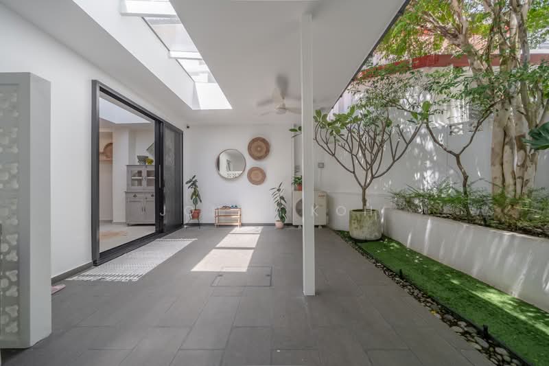 Exclusive ⭐️2 Sty Katong Joo Chiat Terrace⭐️Renovated Colonial Style ⭐️Move in condition, Everitt Road Langsat Road Lorong Changi Mangis Road Joo Chiat Terrace, 4 Bedrooms, 3,090 sqft, Terraced House For Sale, by Johan Koh, 500152797 - Exterior - PropertyGuru.com.sg