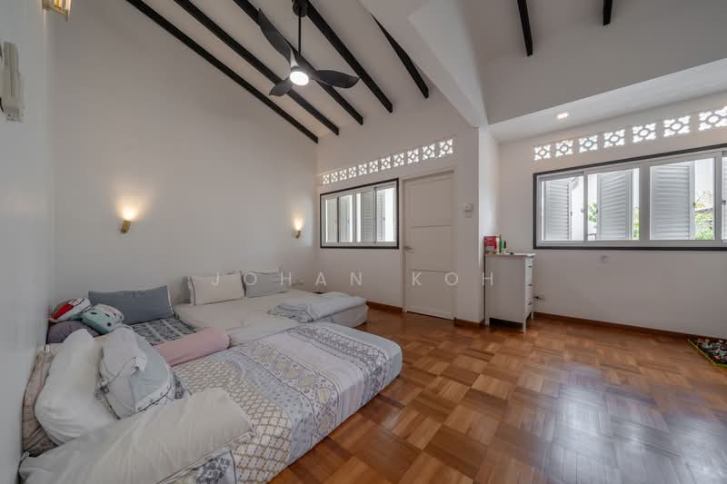 Exclusive ⭐️2 Sty Katong Joo Chiat Terrace⭐️Renovated Colonial Style ⭐️Move in condition, Everitt Road Langsat Road Lorong Changi Mangis Road Joo Chiat Terrace, 4 Bedrooms, 3,090 sqft, Terraced House For Sale, by Johan Koh, 500152797 - Bedroom - PropertyGuru.com.sg