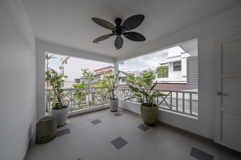 Exclusive ⭐️2 Sty Katong Joo Chiat Terrace⭐️Renovated Colonial Style ⭐️Move in condition, Everitt Road Langsat Road Lorong Changi Mangis Road Joo Chiat Terrace, 4 Bedrooms, 3,090 sqft, Terraced House For Sale, by Johan Koh, 500152797 - Balcony - PropertyGuru.com.sg