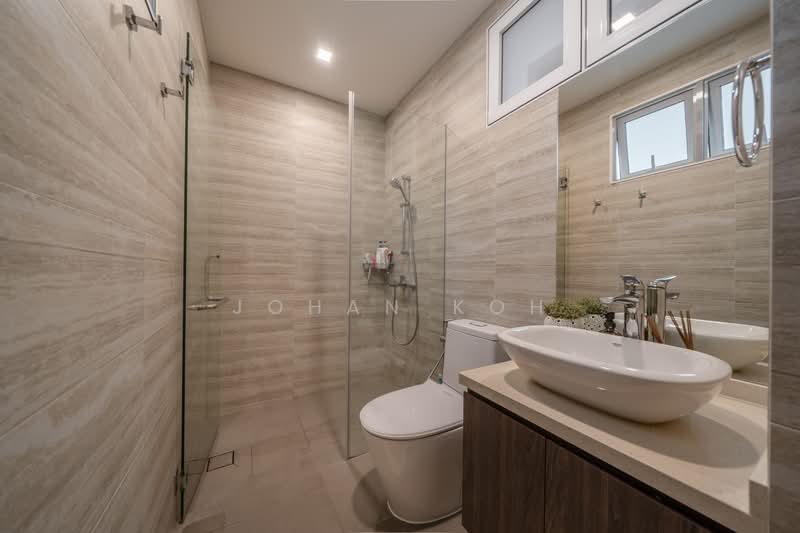 Exclusive ⭐️2 Sty Katong Joo Chiat Terrace⭐️Renovated Colonial Style ⭐️Move in condition, Everitt Road Langsat Road Lorong Changi Mangis Road Joo Chiat Terrace, 4 Bedrooms, 3,090 sqft, Terraced House For Sale, by Johan Koh, 500152797 - Bathroom - PropertyGuru.com.sg