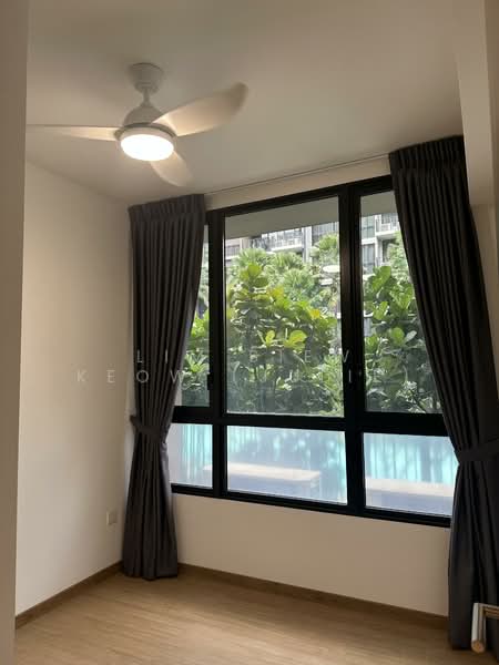 Le Quest, 10 Bukit Batok Street 41, 2 Bedrooms, 710 sqft, Condominium For Rent, by Lim Siew Keow (Julie), 500152798 - Pool view  - PropertyGuru.com.sg