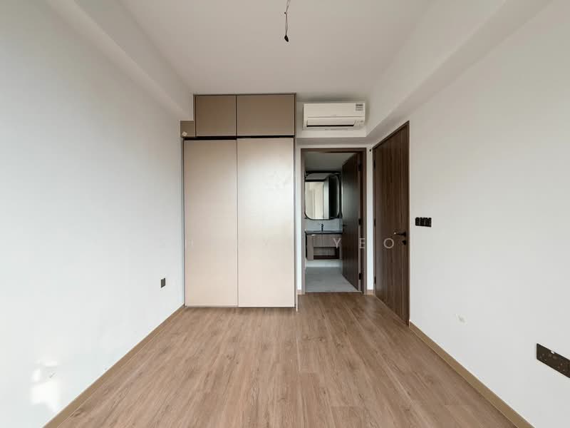 Sceneca Residence, 26 Tanah Merah Kechil Link, 2 Bedrooms, 753 sqft, Condominium For Sale, by Sheryl Yeo, 500152799 - Master Room - PropertyGuru.com.sg