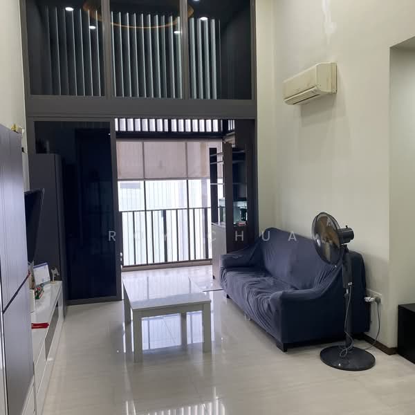 Bellewoods, 100 Woodlands Avenue 5, 3 Bedrooms, 1,216 sqft, Executive Condominium For Sale, by Roy Chua, 500152811 - Living Room - PropertyGuru.com.sg