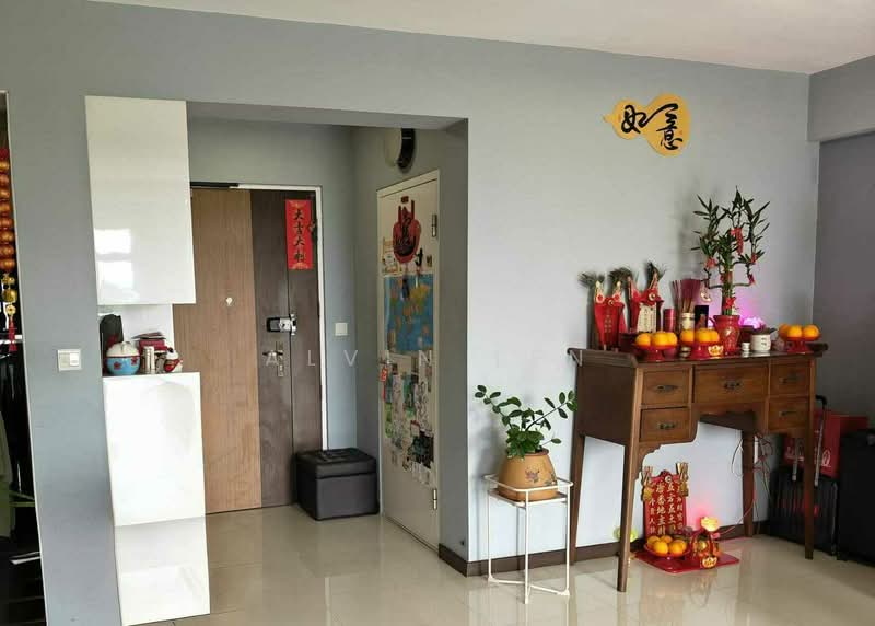 325A Sumang Walk, 325A Sumang Walk, 3 Bedrooms, 1,249 sqft, HDB Flat For Sale, by Alvin Ten, 500152813 - Entrance - PropertyGuru.com.sg