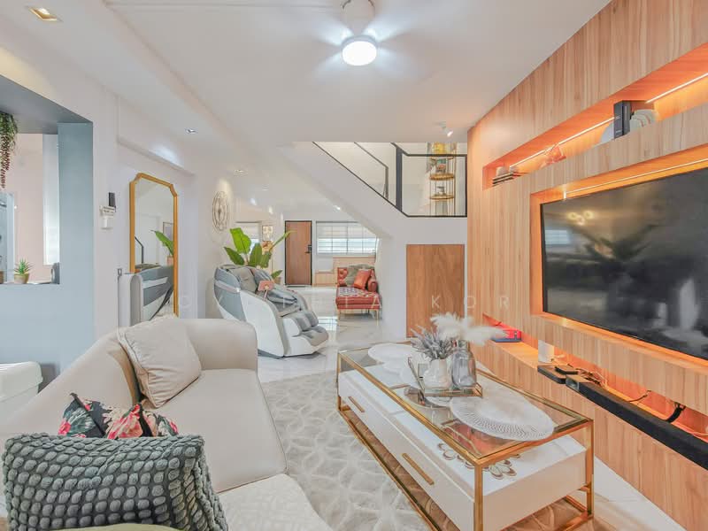 326 Yishun Ring Road, 326 Yishun Ring Road, 3 Bedrooms, 1,572 sqft, HDB Flat For Sale, by Cynthia Kor, 500152821 - Living Room - PropertyGuru.com.sg